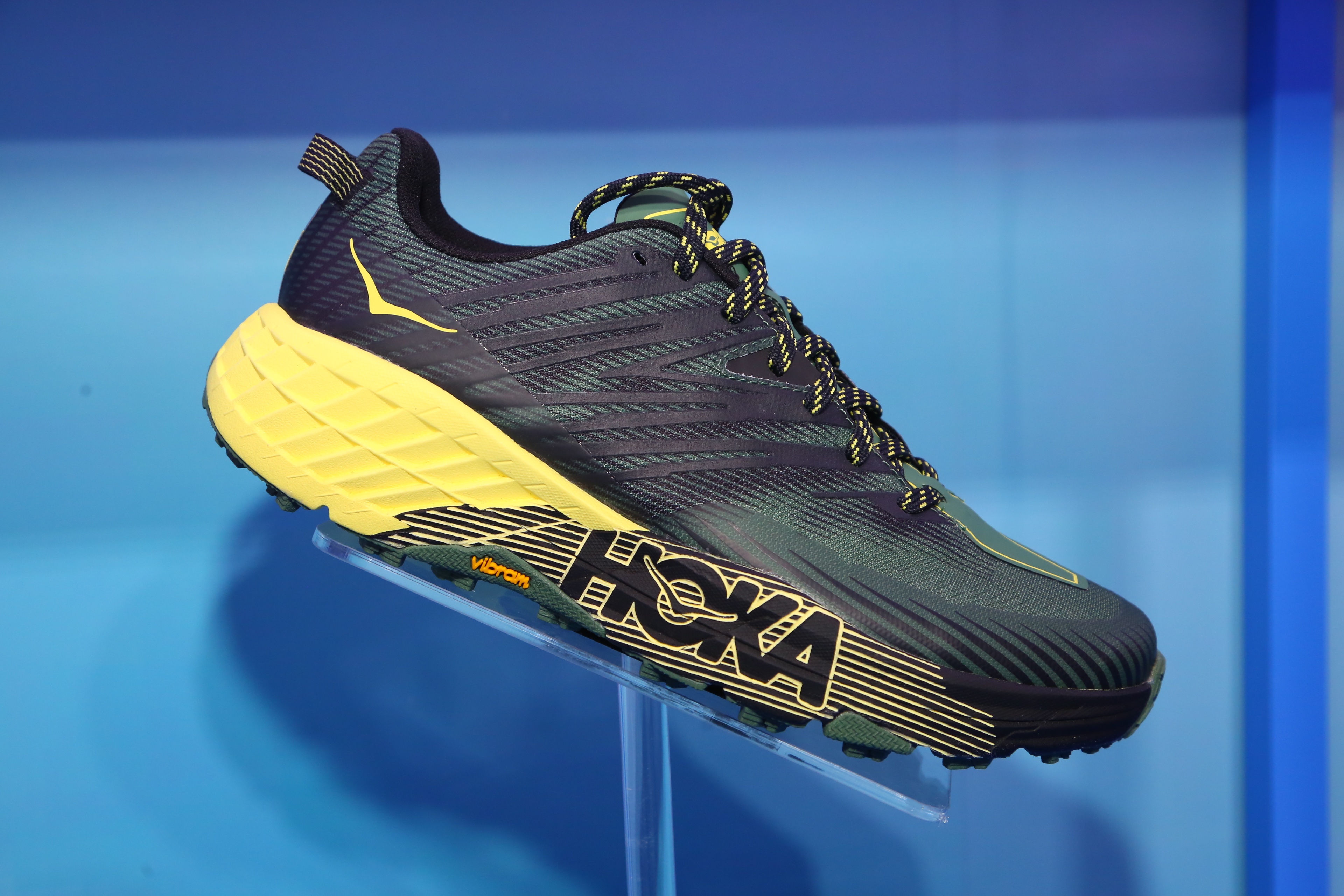 龙柒-轻量缓冲!hoka one one 2020年春夏新品发布